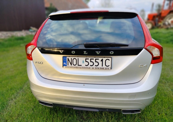 Volvo V60 cena 41900 przebieg: 280000, rok produkcji 2015 z Sulejów małe 37